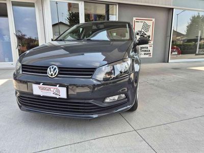 Usata VW Polo Trendline 75 CV (55 kW) 2015 Grigio Berlina
