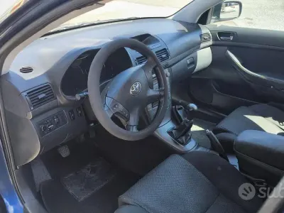 Usata Toyota Avensis 116 CV (85 kW) 2003 Station wagon