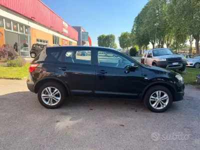 Usata Nissan Qashqai Tekna 110 CV (80 kW) 2012 Nero SUV