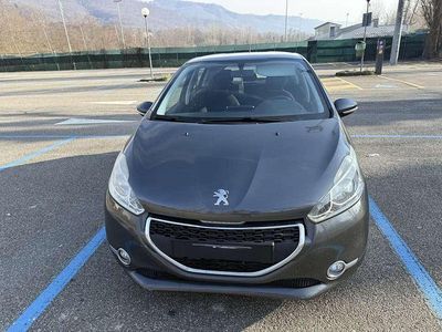 Usata Peugeot 208 Active 92 CV (67 kW) 2015 Utilitaria