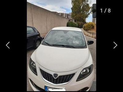 Usata Lancia Ypsilon Silver 69 CV (50 kW) 2021 Bianco Utilitaria