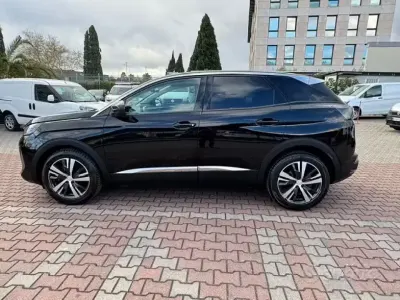 Usata Peugeot 3008 Allure 131 CV (96 kW) 2022 Nero perla metallizzato SUV