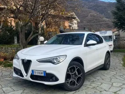 Usata Alfa Romeo Stelvio 210 CV (154 kW) 2017 Bianco SUV