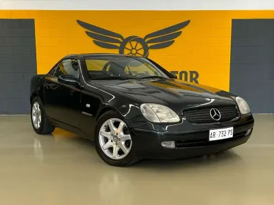 Begagnad Mercedes SLK230 193 HK (141 kW) 1998 Grön Cab