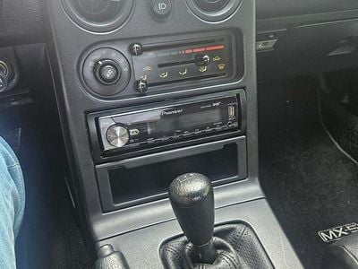 Usata Mazda MX5 115 CV (84 kW) 1991 Bianco Cabrio