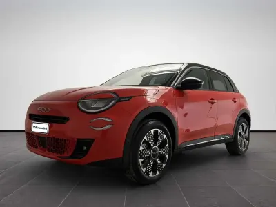 Nuova Fiat 600 La Prima 110 CV (80 kW) 2026 Arancione SUV