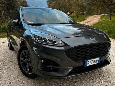 Usata Ford Kuga 120 CV (88 kW) 2022 SUV