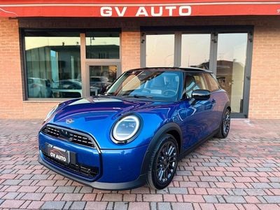 Usata Mini Cooper Classic 114 kW (156 CV) 2025 Blu Utilitaria