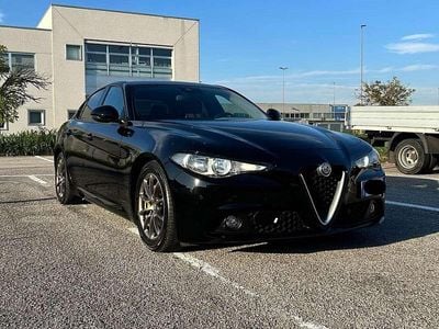 Usata Alfa Romeo Giulia Super 150 CV (110 kW) 2016 Nero Berlina