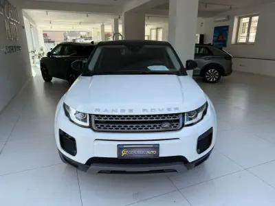 Usata Land Rover Range Rover evoque SE Dynamic 150 CV (110 kW) 2018 Bianco/nero pastello SUV