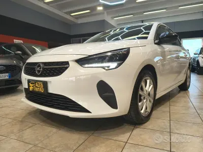 Usata Opel Corsa GS Line 102 CV (75 kW) 2021 Bianco Utilitaria