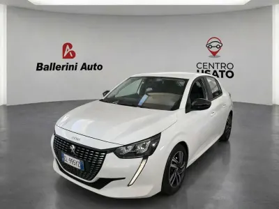 Begagnad Peugeot 208 75 HK (55 kW) 2023 Vit Halvkombi