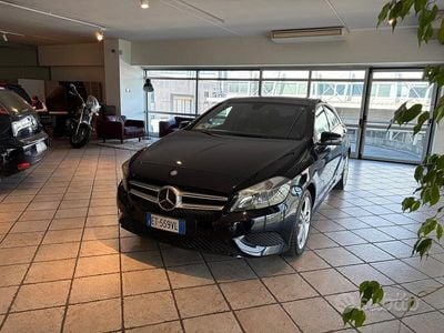 Usata Mercedes A180 Premium 108 CV (79 kW) 2014 Nero Berlina