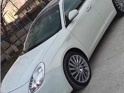 Occasion Alfa Romeo Giulietta 175 ch (128 kW) 2011 Blanc Berline