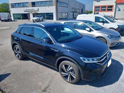 Usata VW T-Roc R-line 150 CV (110 kW) 2024 Nero SUV