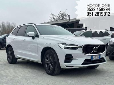 Usata Volvo XC60 Momentum 197 CV (144 kW) 2021 Bianco SUV