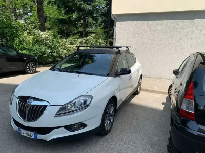 Usata Lancia Delta 120 CV (88 kW) 2010 Bianco Utilitaria
