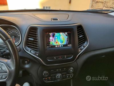 Usata Jeep Cherokee Longitude 195 CV (143 kW) 2019 Nero SUV