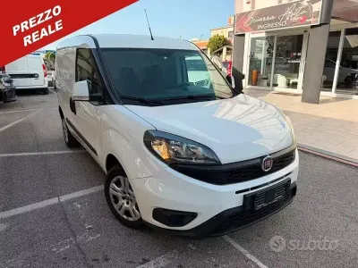 Usata Fiat Doblò Business 105 CV (77 kW) 2023 Bianco Monovolume