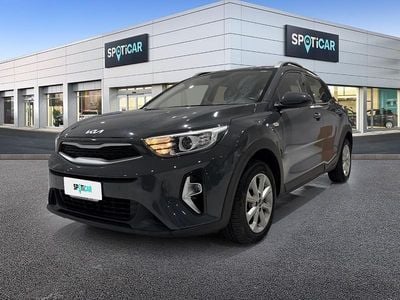 Begagnad Kia Stonic Urban 84 HK (61 kW) 2022 Grå SUV