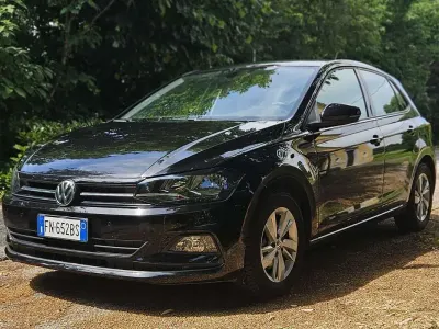 Usata VW Polo Comfortline 80 CV (58 kW) 2018 Nero Utilitaria