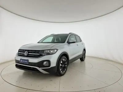 Usata VW T-Cross Style 95 CV (69 kW) 2023 Reflex silver metallizzato SUV