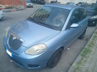 Usata Lancia Ypsilon 90 CV (66 kW) 2006 Blu Utilitaria