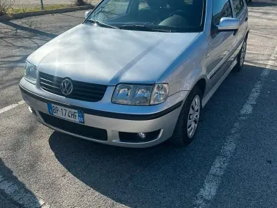 Usata VW Polo 75 CV (55 kW) 2001 Grigio Berlina