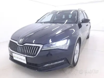 Usata Skoda Superb Executive 150 CV (110 kW) 2020 Grigio Station wagon