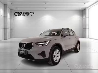 Usata Volvo XC40 163 CV (119 kW) 2025 Grigio SUV