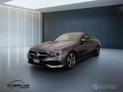 Usata Mercedes E220 Premium Plus 194 CV (142 kW) 2019 Grigio Coupé