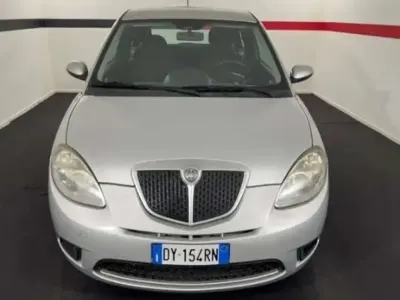 Usata Lancia Ypsilon 60 CV (44 kW) 2000 Utilitaria