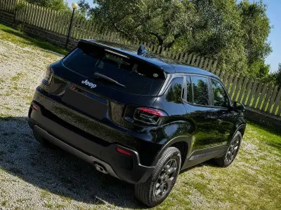 Usata Jeep Avenger Longitude 101 CV (74 kW) 2023 Nero SUV