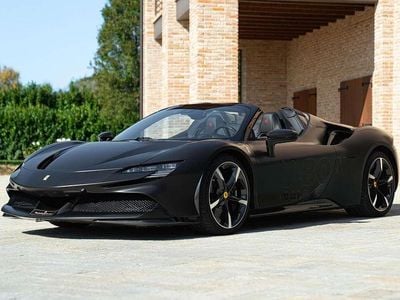 Usata Ferrari SF90 780 CV (573 kW) 2022 Nero Cabrio