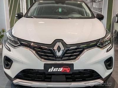 Usata Renault Captur Intens 160 CV (117 kW) 2022 Bianco SUV