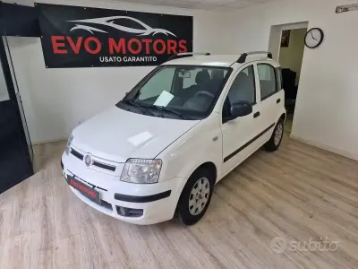 Usata Fiat Panda 69 CV (50 kW) 2010 Bianco Utilitaria