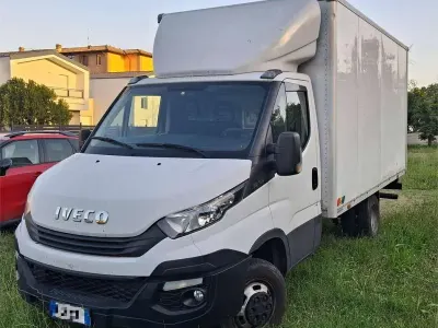 Usata Iveco Daily 116 CV (85 kW) 2019 Bianco Utilitaria
