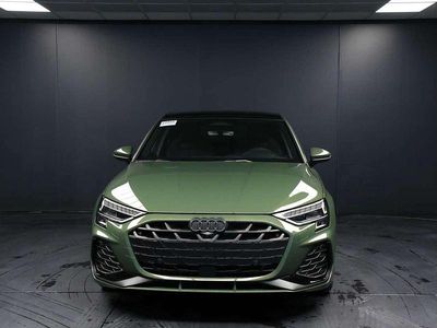 Nuova Audi A3 S-Line 150 CV (110 kW) 2025 Verde district metallizzato Berlina