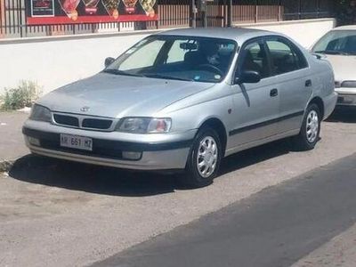 Toyota Carina E