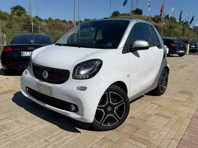 Usata Smart ForTwo Cabrio Passion 90 CV (66 kW) 2016 Bianco Cabrio