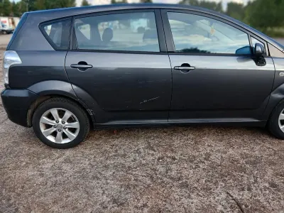 Usata Toyota Corolla Verso Sol 136 CV (100 kW) 2008 Nero Monovolume