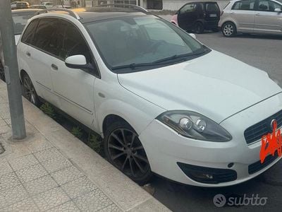 Usata Fiat Croma 150 CV (110 kW) 2009 Bianco Station wagon