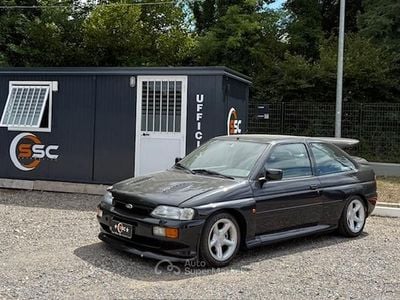 Usata Ford Escort RS 220 CV (161 kW) 1994 Gray Berlina