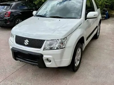 Usata Suzuki Grand Vitara 106 CV (77 kW) 2012 SUV