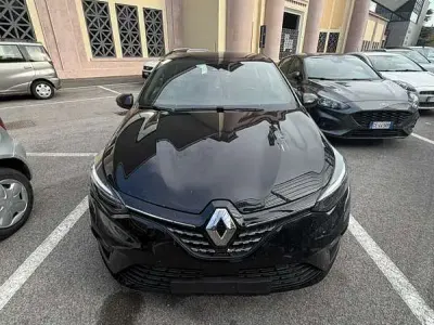 Usata Renault Clio 197 CV (144 kW) 2022 Nero Utilitaria