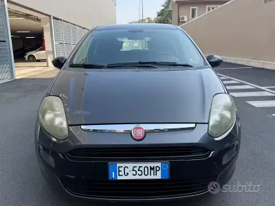 Usata Fiat Punto Evo 69 CV (50 kW) 2011 Grigio Utilitaria