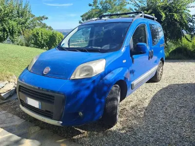 Usata Fiat Qubo Trekking 95 CV (69 kW) 2014 Blu/azzurro Monovolume