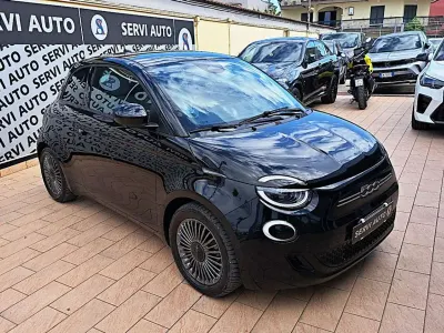 Second-hand Fiat 500e Icon 86 kW (118 CP) 2021 Negru Hatchback