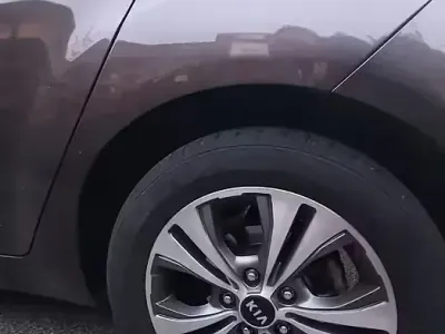 Usado Kia Venga Active 90 CV (66 kW) 2018 Marrón Utilitario