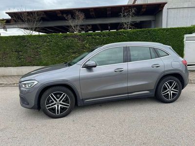 Mercedes GLA220